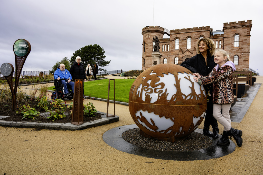 Highlander Inverness Discover Highland Castle History & Tales - Spirit of the Highlands